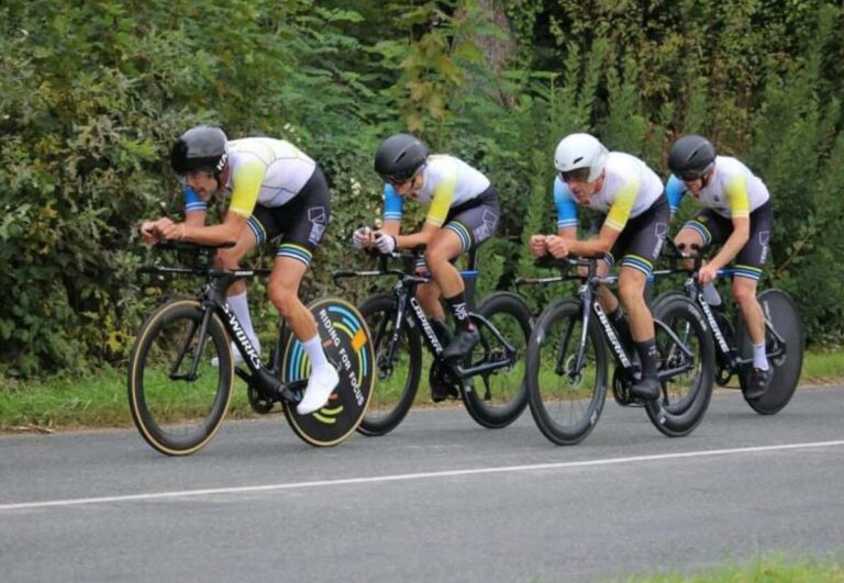 les-quatre-protagonistes-du-ccvtt-ont-decroche-le-bronze-au-championnat-national-ufolep-de-contre-la-montre-1728767859